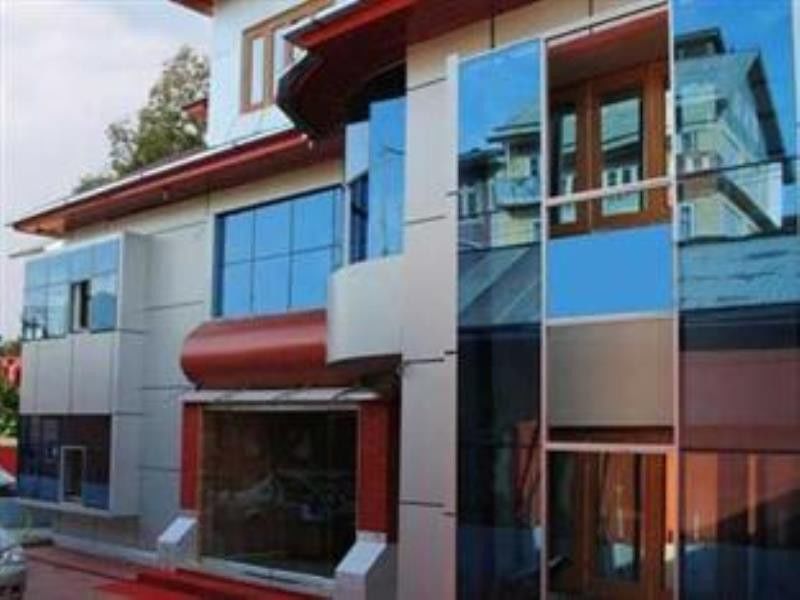 Butterfly Otel Srīnagar Dış mekan fotoğraf