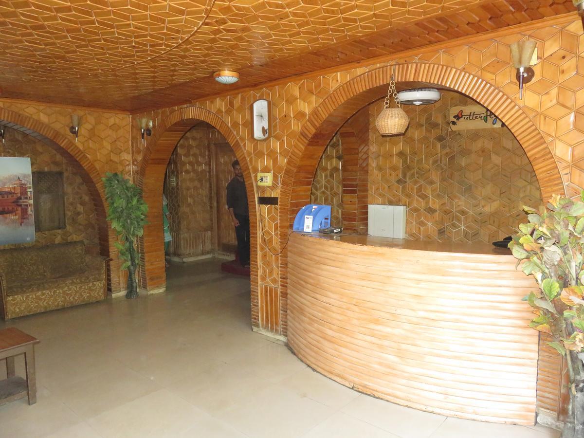 Butterfly Otel Srīnagar Dış mekan fotoğraf